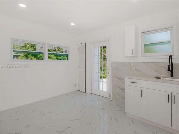 731 NE 16th St, Fort Lauderdale FL 33304