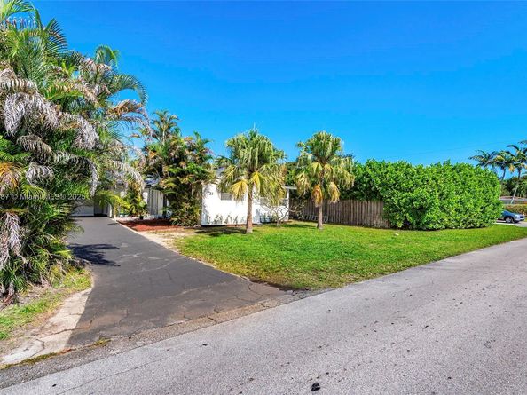 731 NE 16th St, Fort Lauderdale FL 33304