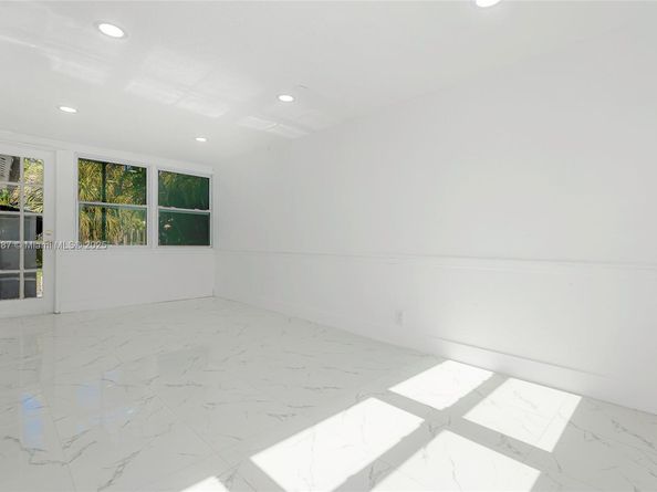 731 NE 16th St, Fort Lauderdale FL 33304