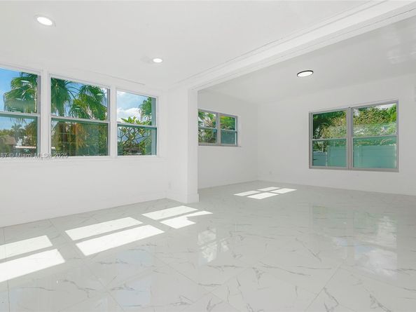 731 NE 16th St, Fort Lauderdale FL 33304