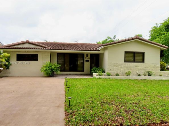 5301 Pierce St, Hollywood FL 33021