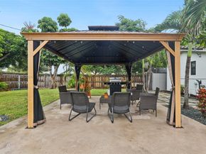 5301 Pierce St, Hollywood FL 33021