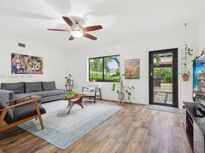 5301 Pierce St, Hollywood FL 33021