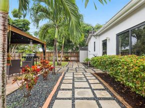 5301 Pierce St, Hollywood FL 33021