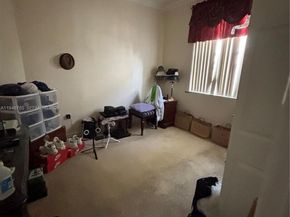 2103 NE 38th Rd, Homestead FL 33033