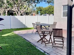9102 SW 170th Ct, Miami FL 33196