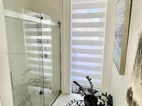 9102 SW 170th Ct, Miami FL 33196