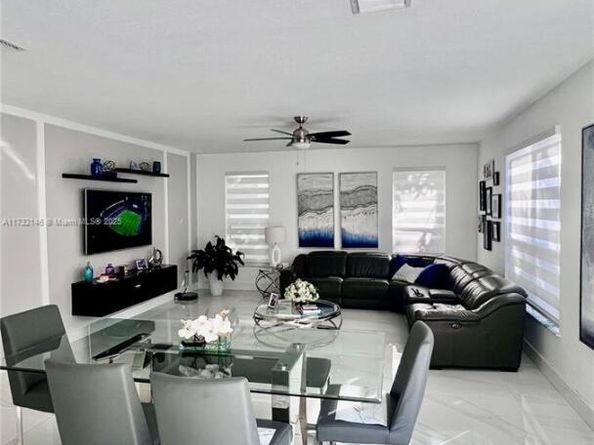 9102 SW 170th Ct, Miami FL 33196