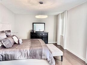 9102 SW 170th Ct, Miami FL 33196