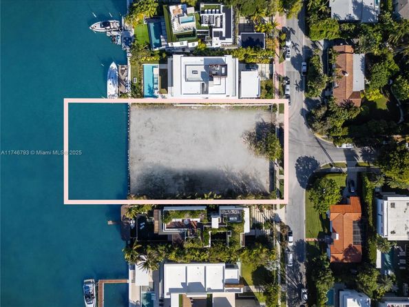 228 + 302 W Dilido Dr, Miami Beach FL 33139
