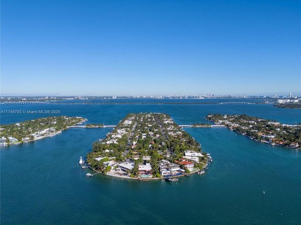 228 + 302 W Dilido Dr, Miami Beach FL 33139