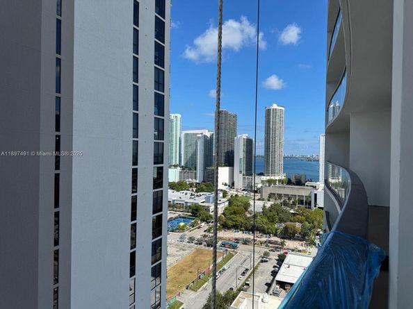 1600 NE 1st Ave 2217, Miami FL 33132