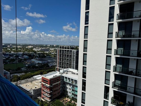 1600 NE 1st Ave 2217, Miami FL 33132