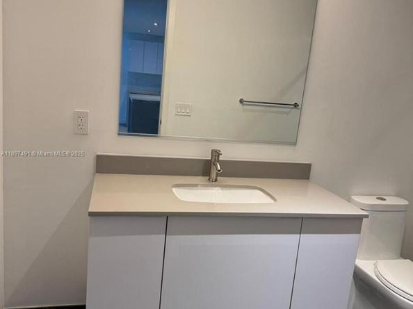 1600 NE 1st Ave 2217, Miami FL 33132