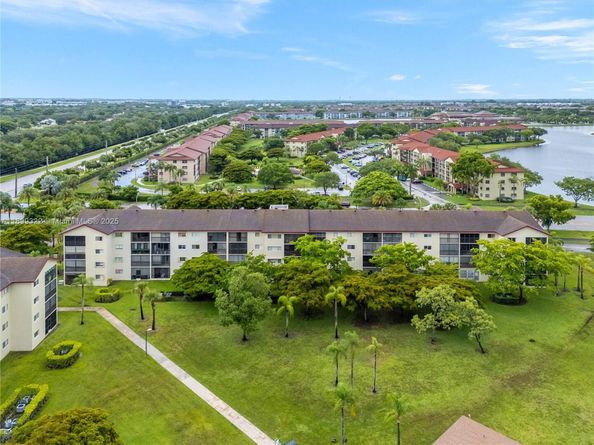 1601 SW 128th Ter 209A, Pembroke Pines FL 33027