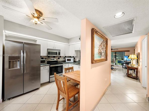 1601 SW 128th Ter 209A, Pembroke Pines FL 33027