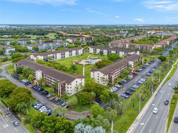 1601 SW 128th Ter 209A, Pembroke Pines FL 33027