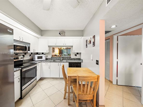 1601 SW 128th Ter 209A, Pembroke Pines FL 33027