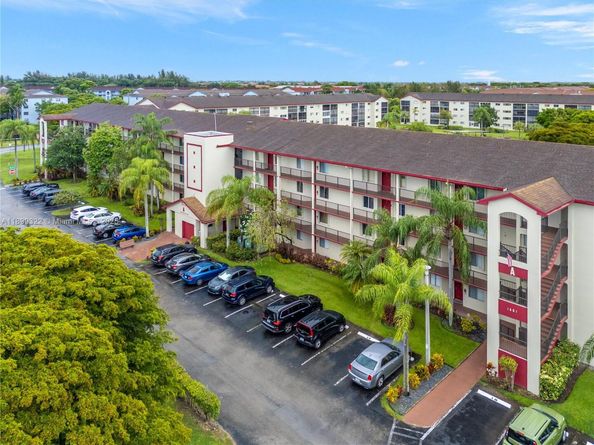 1601 SW 128th Ter 209A, Pembroke Pines FL 33027