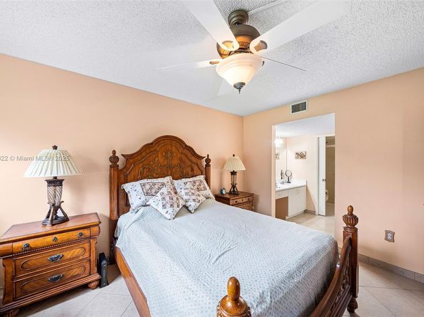 1601 SW 128th Ter 209A, Pembroke Pines FL 33027