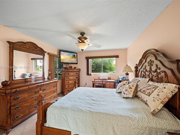 1601 SW 128th Ter 209A, Pembroke Pines FL 33027