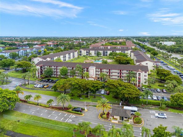1601 SW 128th Ter 209A, Pembroke Pines FL 33027
