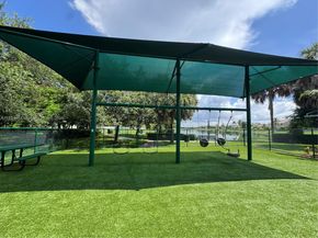 922 Falling Water Rd, Weston FL 33326