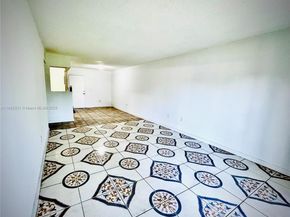 3700 NW 21st St 109, Lauderdale Lakes FL 33311