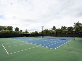 459 Lakeview Dr 1, Weston FL 33326