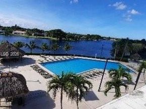 459 Lakeview Dr 1, Weston FL 33326