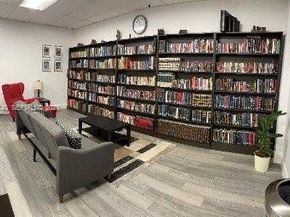 459 Lakeview Dr 1, Weston FL 33326