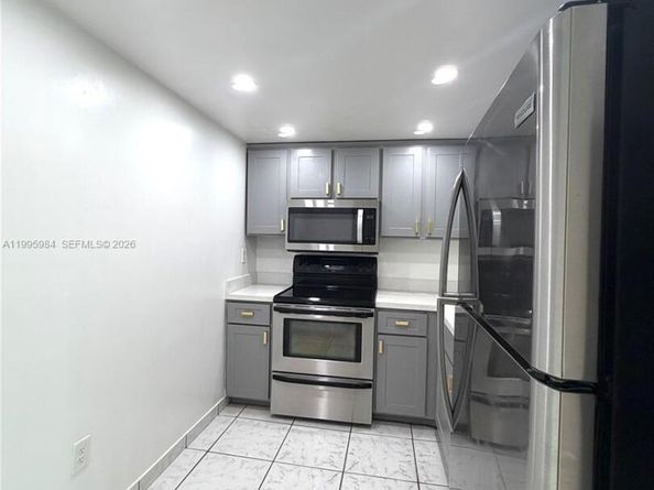 11750 SW 18th St 3141, Miami FL 33175