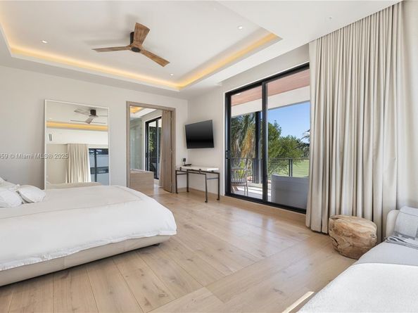 5831 Alton Rd, Miami Beach FL 33140