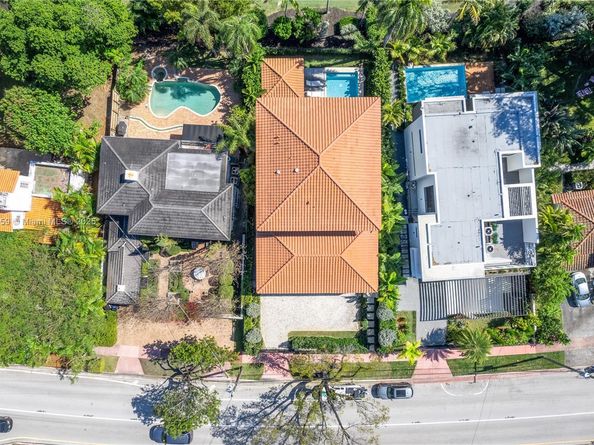 5831 Alton Rd, Miami Beach FL 33140