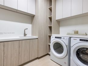 5831 Alton Rd, Miami Beach FL 33140