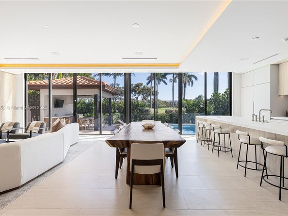 5831 Alton Rd, Miami Beach FL 33140