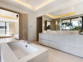 5831 Alton Rd, Miami Beach FL 33140