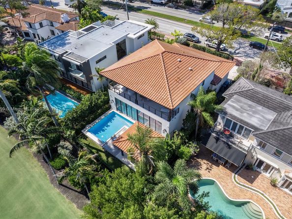 5831 Alton Rd, Miami Beach FL 33140