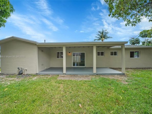 14312 SW 110th Ave, Miami FL 33176