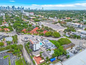 2524 SW 6th St, Miami FL 33135