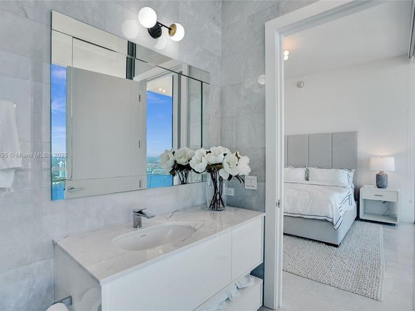 18501 Collins Ave 4304, Sunny Isles Beach FL 33160