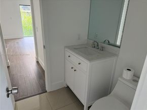 6850 NW 173rd Dr 103, Hialeah FL 33015