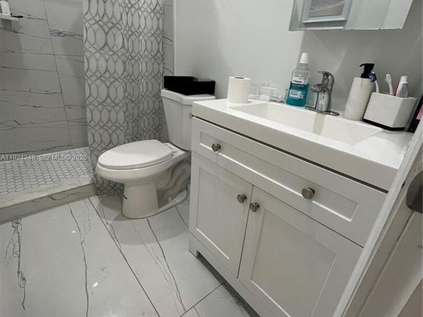 11970 SW 174th St, Miami FL 33177