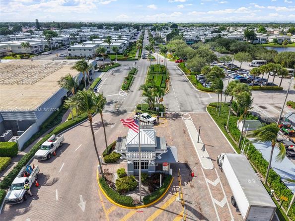 39 Saxony A 39, Delray Beach FL 33446