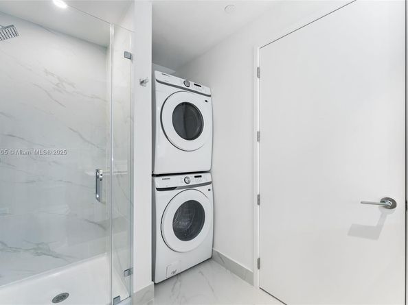 700 NE 24 St 5401, Miami FL 33137