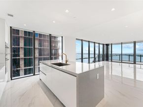 700 NE 24 St 5401, Miami FL 33137