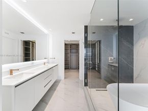 700 NE 24 St 5401, Miami FL 33137