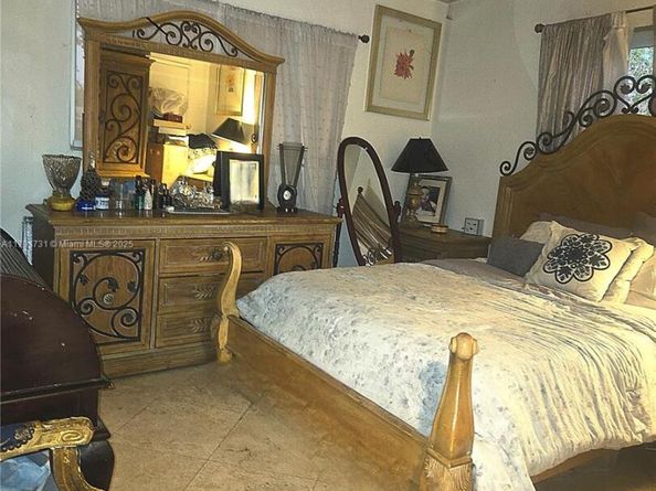 1540 NE 173rd St, North Miami Beach FL 33162