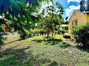 17001 NE 6th Ct, North Miami Beach FL 33162