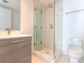 1300 S miami 2706, Miami FL 33130